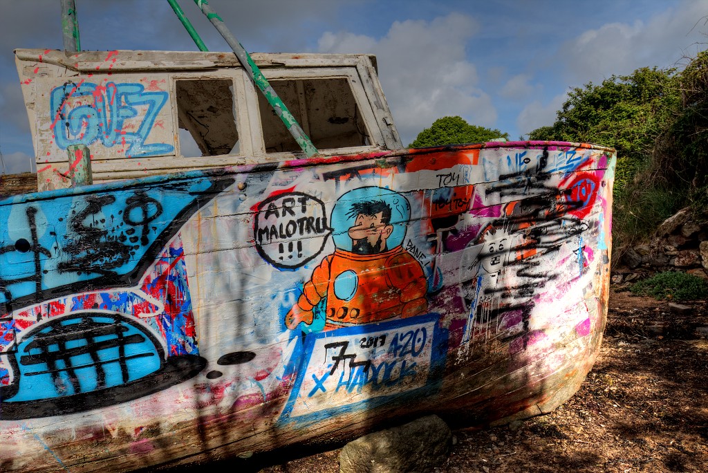Cimetiere a bateaux hdr urbex scheepskerkhof rance quelmer bretagne france frankrijk kerkhof schepen boten fraffiti art kunst